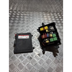 SKRZYNKA OBUDOWA BEZPIECZNIKÓW BSM PEUGEOT 308 T9 13-