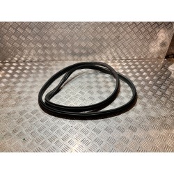 USZCZELKA KAROSERYJNA DRZWI PRAWY PRZÓD BMW X1 F48 2015-