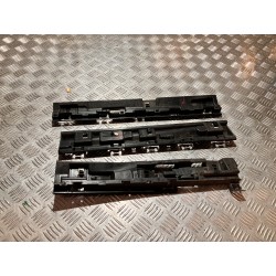 ŚLIZGI LISTWY PROGOWEJ PRAWEJ BMW X1 F48 2015- KOMPLET