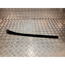 LISTWA SZYBY CZOŁOWEJ LEWA MERCEDES W238 16- CABRIOLET