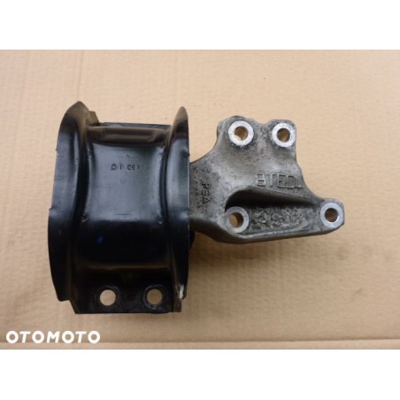 ŁAPA WSPORNIK SILNIKA PEUGEOT 3008 2.0 HDI