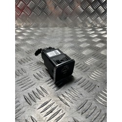 GNIAZDO PORT USB AUX JEEP COMPASS II 2 16- 53223309