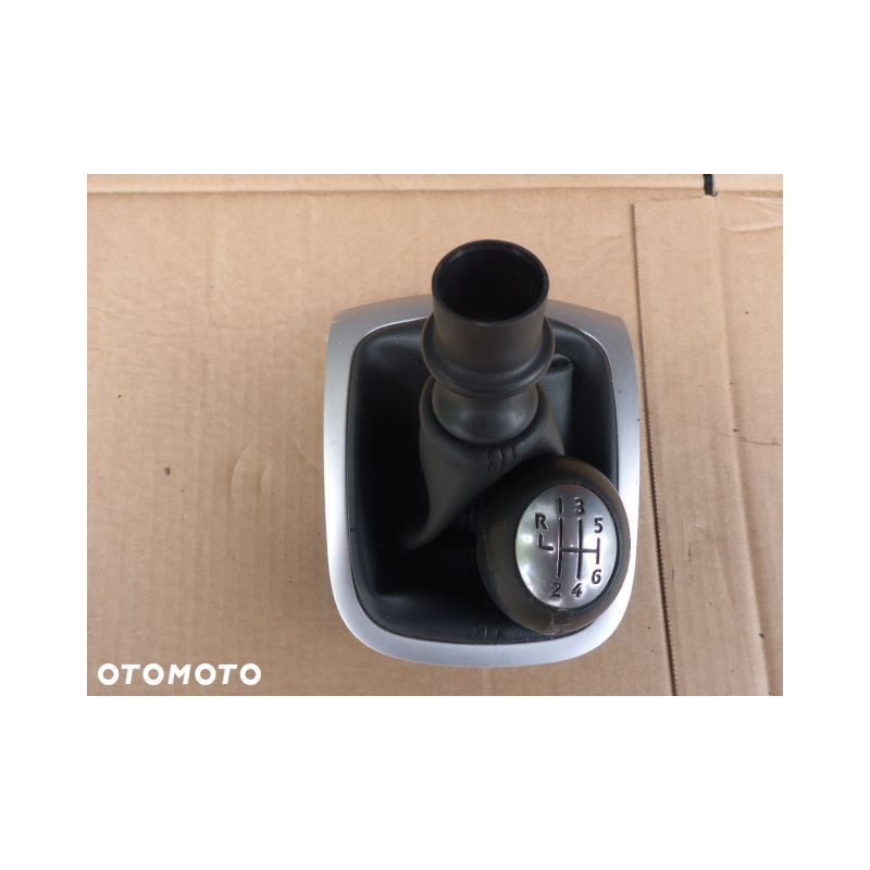 GAŁKA MIESZEK RENAULT MEGANE III 6-BIEGÓW