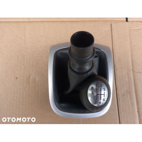 GAŁKA MIESZEK RENAULT MEGANE III 6-BIEGÓW