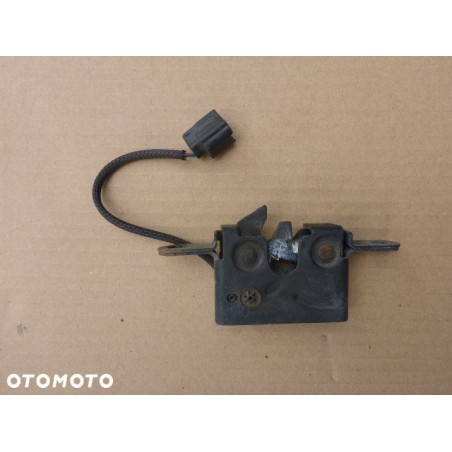 ZAMEK MASKI RENAULT MEGANE III 3