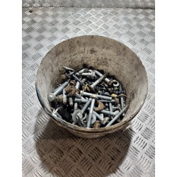 ŚRUBY ŚRUBKI NAKRĘTKI DEMONTAŻ VW TOUAREG II 10-