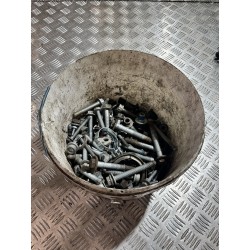 ŚRUBY ŚRUBKI NAKRĘTKI DEMONTAŻ AUDI A4 B9 15-