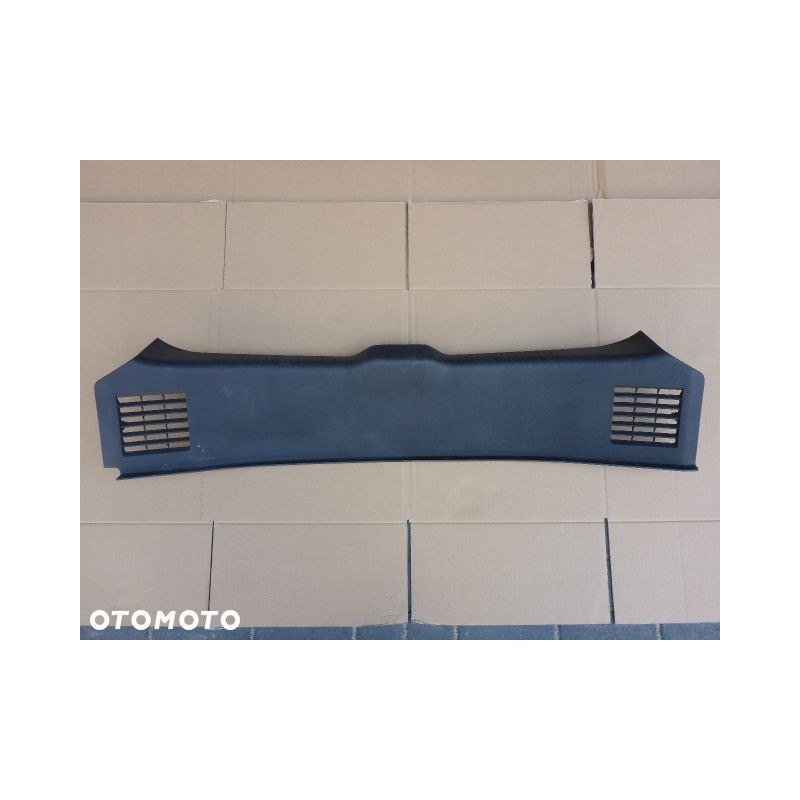 NAKŁADKA PASA TYŁ RENAULT MEGANE III HB