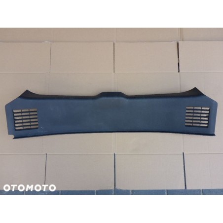 NAKŁADKA PASA TYŁ RENAULT MEGANE III HB