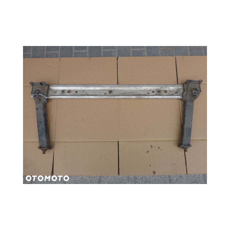 BELKA POD CHŁODNICE RENAULT MEGANE III 1.6 16V