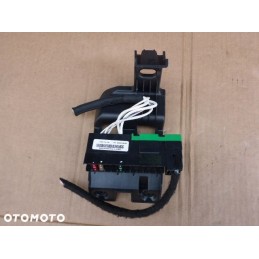 SKRZYNKA LISTWA BEZPIECZNIKÓW CITROEN C4 CACTUS