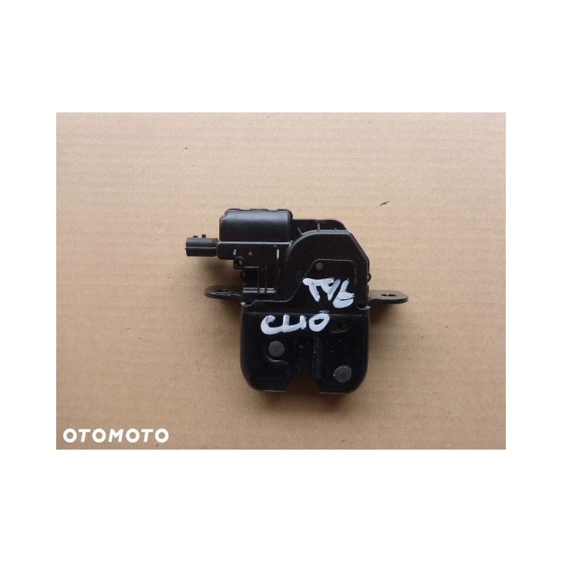 ZAMEK TYLNEJ KLAPY TYŁ CLIO IV 5D