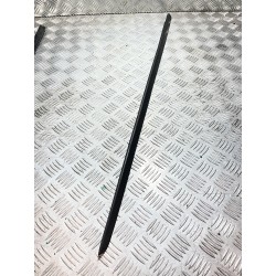 LISTWA SZYBY CZOŁOWEJ PRAWA SKODA ENYAQ 5LA854328