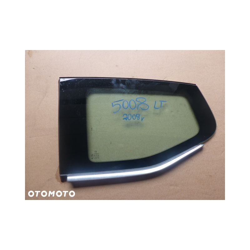 SZYBA KAROSERYJNA LEWY TYŁ CHROM PEUGEOT 5008 09-