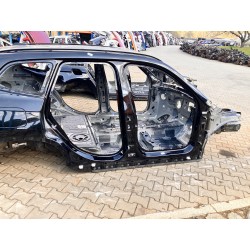 PRÓG PRAWY DŁUGO CIĘTY ĆWIARTKA BMW X1 U11 22- LAKIER 475