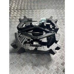 WKŁAD KOŁA BAGAŻNIKA ZESTAW NAPRAWCZY VW PASSAT B8 14-