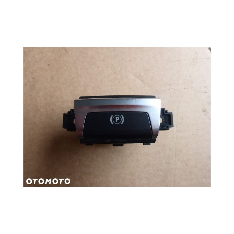 PRZYCISK HAMULCA RĘCZNEGO PEUGEOT 308 T9 SW