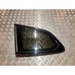 SZYBA KAROSERYJNA LEWY TYŁ LISTWA BMW X1 U11 2023 R