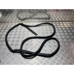 USZCZELKA DRZWI LEWA LEWY TYŁ FORD PUMA II MK2 19- L1TB-S25325-AB