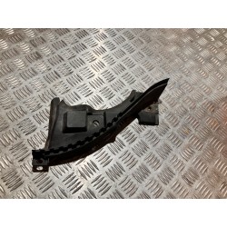 USZCZELKA MASKI PRAWA BMW X1 F48 2015-