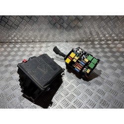 SKRZYNKA BEZPIECZNIKÓW PEUGEOT 308 T9 13- 1.6 BLUE HDI 9804848580