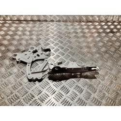 ZAWIAS MASKI PRAWY BMW X1 F48 2015-