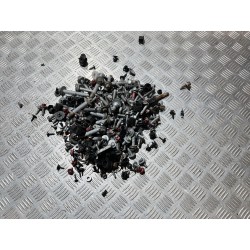 ŚRUBY SPINKI NAKRĘTKI DEMONTAŻ OPEL MOKKA B II 20- EPY