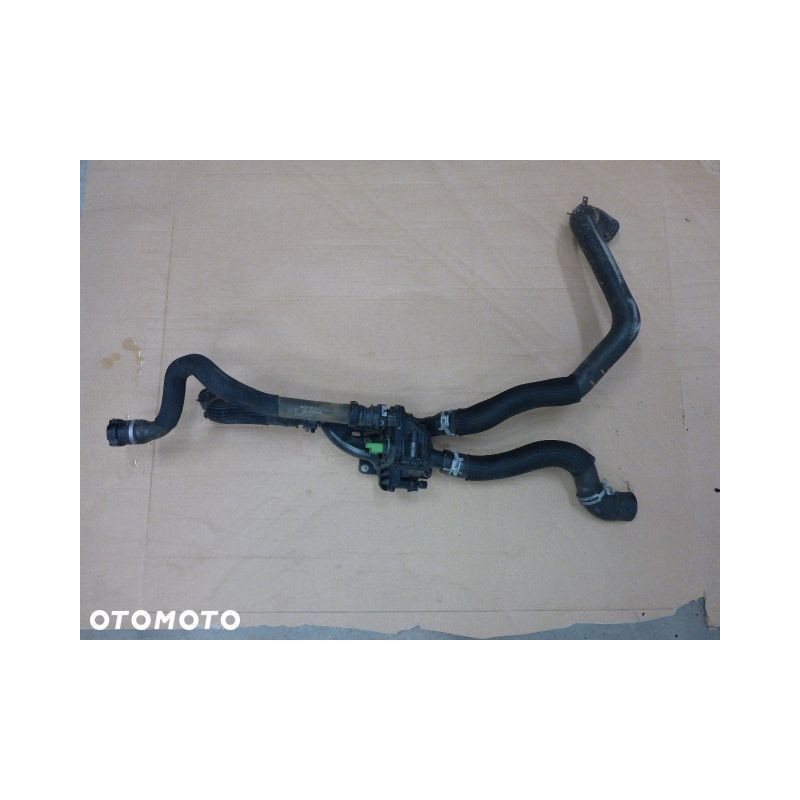 OBUDOWA TERMOSTATU CITROEN C4 DS4 1.6 E-HDI