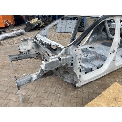 WSPORNIK BŁOTNIKA LEWY PRZÓD RENAULT CAPTUR II 19-