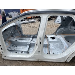 PRÓG LEWY ĆWIARTKA RENAULT CAPTUR II 19-