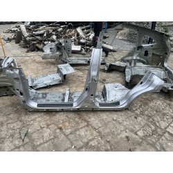 PRÓG LEWY DŁUGO CIĘTY HONDA CR-V IV 12- NH700M