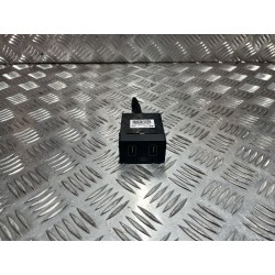 PORT GNIAZDO USB HYUNDAI TUCSON IV NX4 20-