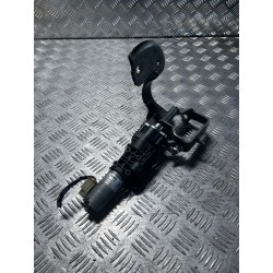 SIŁOWNIK KLAPY BAGAŻNIKA LEWY AUDI A4 B9 15- KOMBI 8W9827851E