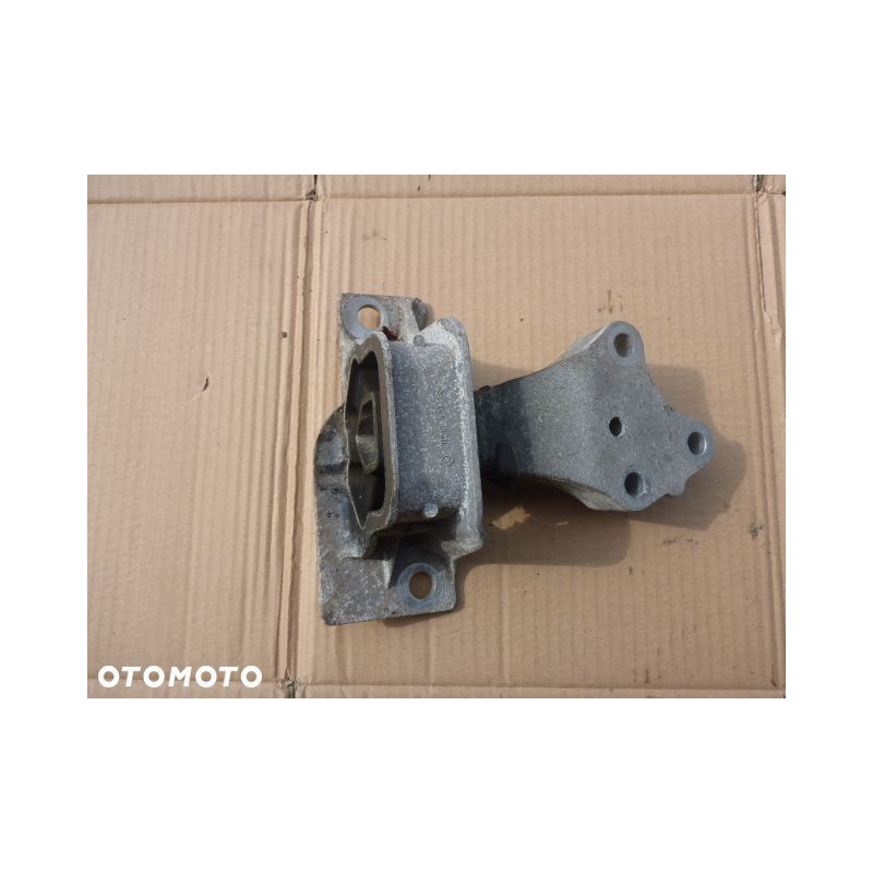 ŁAPA SILNIKA RENAULT CLIO III 1.2 75KM 112103737