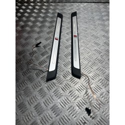 LISTWA PROGOWA LED LEWA AUDI A4 B9 15- 8W0947417A