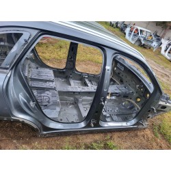 PRÓG PRAWY DŁUGO CIĘTY MERCEDES GLC X253 220D 15- SUW