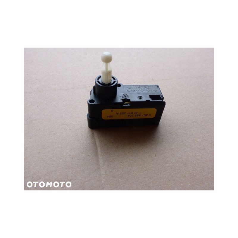 SILNIK REGULACJI LAMPY REFLEKTORA VW 1J0941295A
