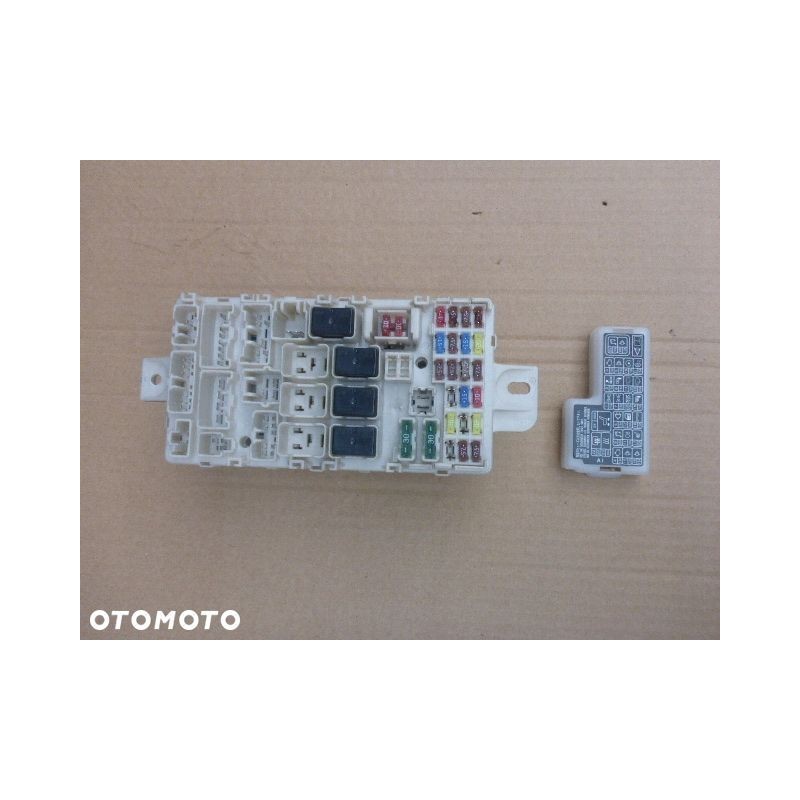 SKRZYNKA BEZPIECZNIKÓW MITSUBISHI I-MIEV 0.7 BEN