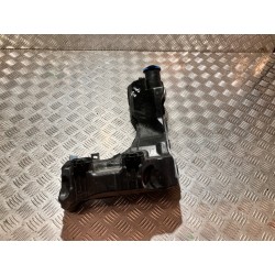 ZBIORNIK PŁYNU DO SPRYSKIWACZY BMW 1 F70 M135 2.0i