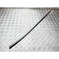 LISTWA ZGARNIAJĄCA DRZWI PRZÓD LEWA SKODA ELROQ 24- 5LA837475D