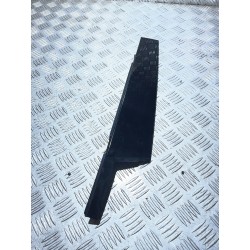 LISTWA DRZWI PRZÓD LEWA SKODA ELROQ 24- 5LA837901