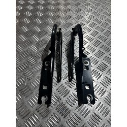 ZAWIAS MASKI LEWY PRAWY KOMPLET VW ID4 20- 11A823302 11A823301