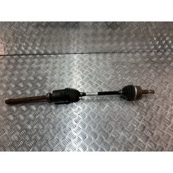 PÓŁOŚ PÓŁOŚKA PRAWA DŁUGA FIAT 600 23- 1.2 THP AUTOMAT 9844257480