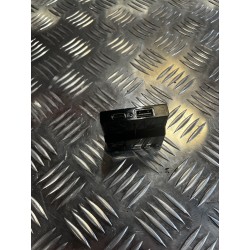PANEL GNIAZDO PORT OMODA E5 22- 703000691AA