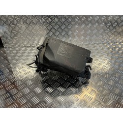 SKRZYNKA OBUDOWA BEZPIECZNIKÓW RENAULT CAPTUR II 19- 1.6 SCE