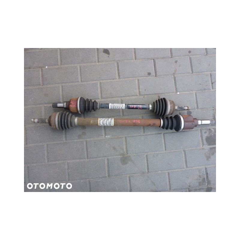 PÓŁOŚ PRAWA DŁUGA PEUGEOT 208 1.6 VTI MANUAL