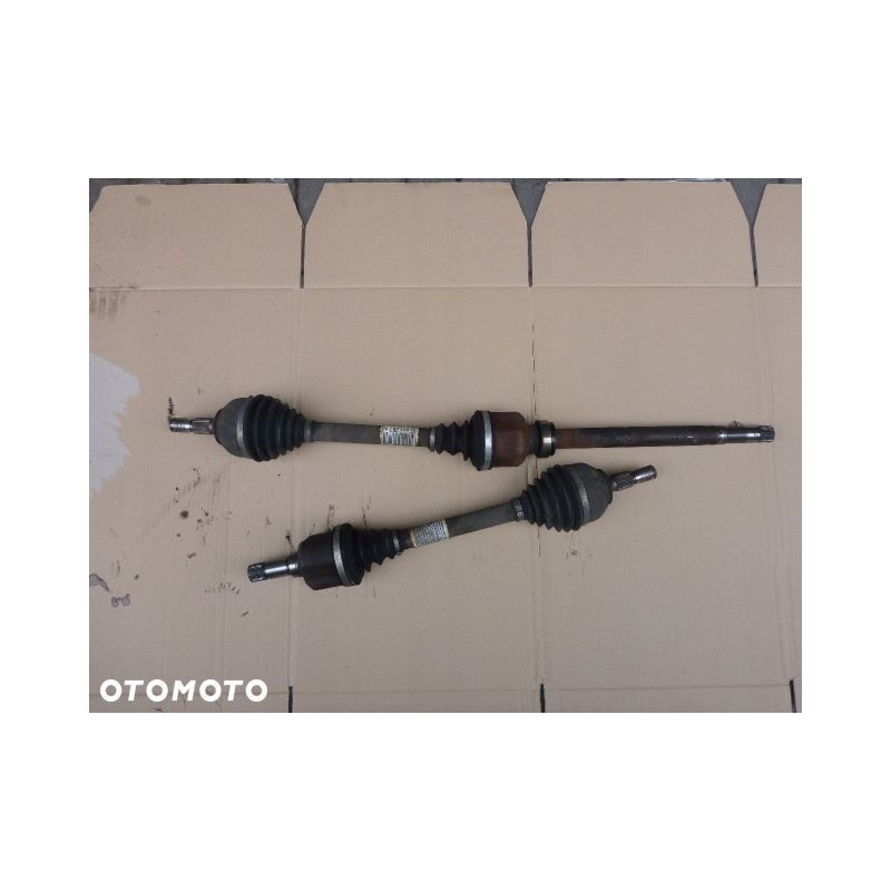 PÓŁOŚ PRAWA DŁUGA CITROEN DS4 2.0 HDI 27 TYS KM