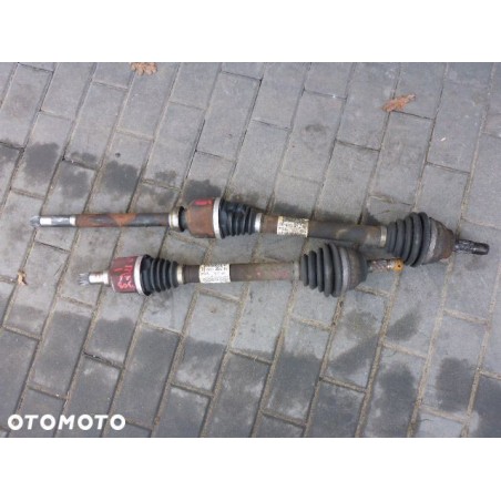 PÓŁOŚ PRAWA DŁUGA PEUGEOT 308 1.6 E-HDI 07-