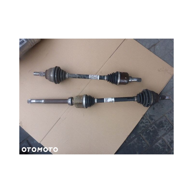 PÓŁOŚ LEWA KRÓTKA CITROEN C4 CACTUS 1.6 B-HDI