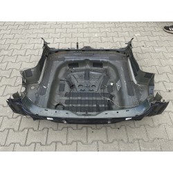 PAS TYŁ TYLNY WANNA AUDI A3 8Y 20- SEDAN LX5H